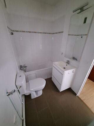  Appartement à louer 1 pièce 34 m²
