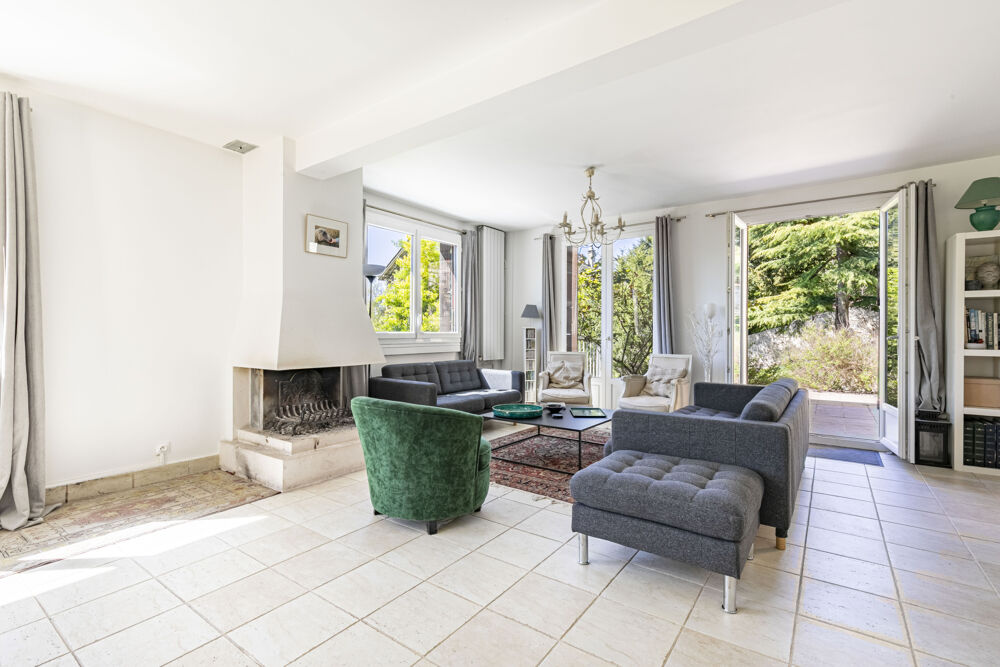 Vente Maison Maison 10 pièces - 202 m2 - Saint Germain en Laye St germain en laye