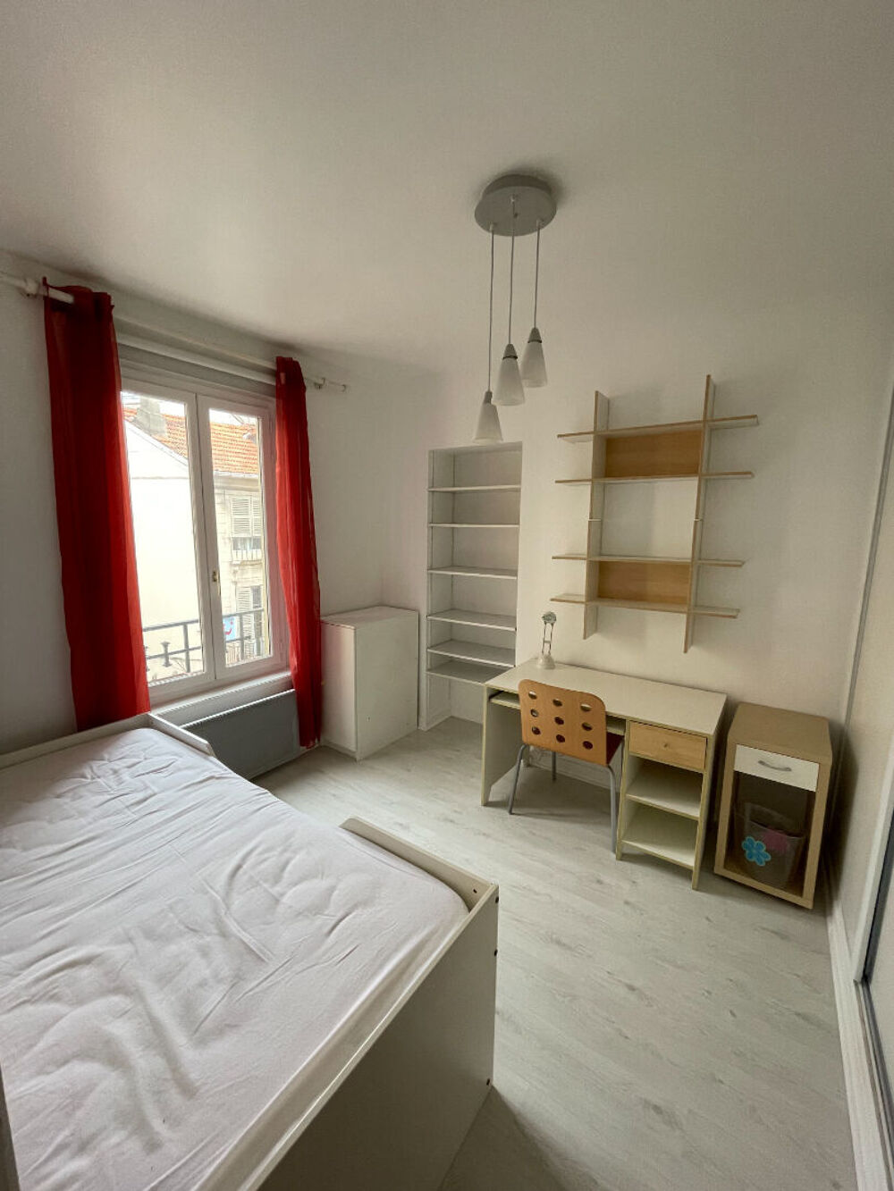 Location Appartement Appartement meublé rue de Paris, hypercentre de Saint Germain En Laye 4 pièce(s) 59.40 m2 St germain en laye