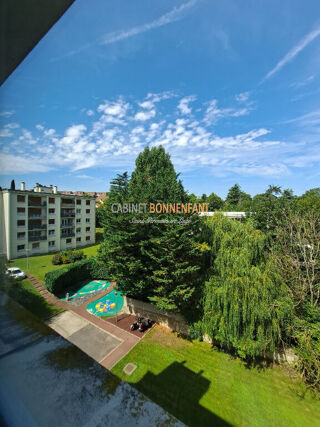  Appartement à louer 3 pièces 71 m²