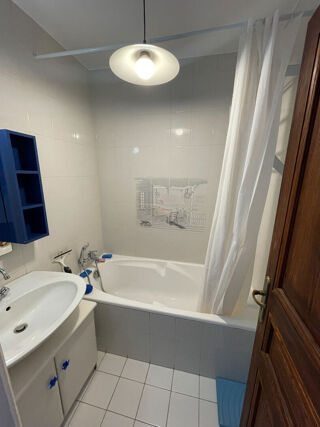  Appartement à louer 4 pièces 59 m²