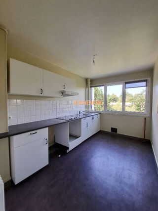  Appartement à louer 3 pièces 71 m²