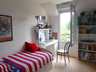  Appartement à louer 5 pièces 107 m²