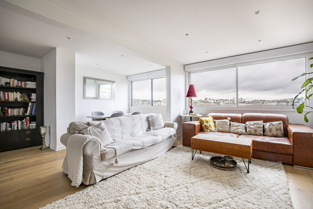 Appartement DERNIER ETAGE 3 chambres Saint Germain