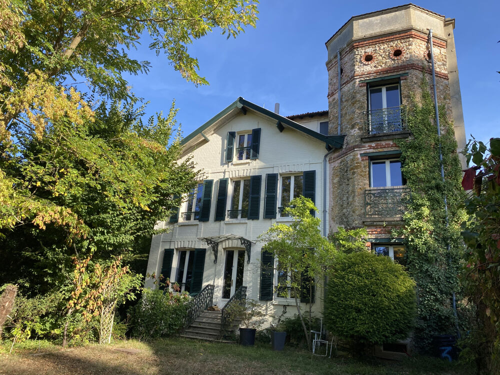 Location Maison Demeure de 175 m2 situé à L'Étang-la-Ville. L etang la ville