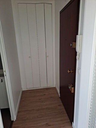  Appartement à louer 1 pièce 34 m²