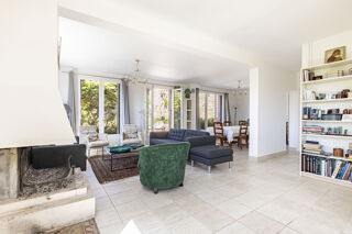  Maison à vendre 10 pièces 202 m²