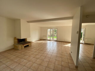 Maison � louer 6 pi�ces 140 m�