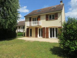 Maison 8 pièces 151 m² · à Chambourcy · 151 m² · 759 000 €