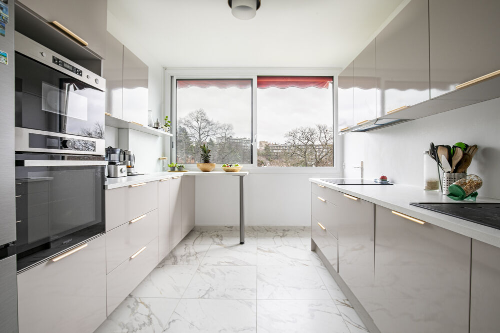 Appartement DERNIER ETAGE 3 chambres Saint Germain