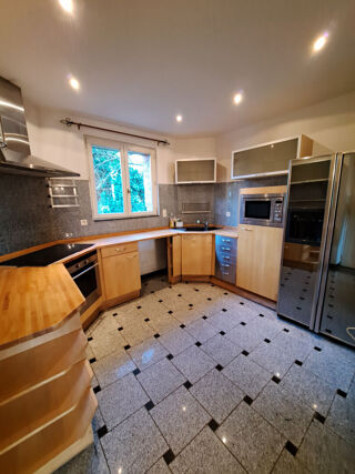  Maison à louer 7 pièces 175 m² L etang la ville