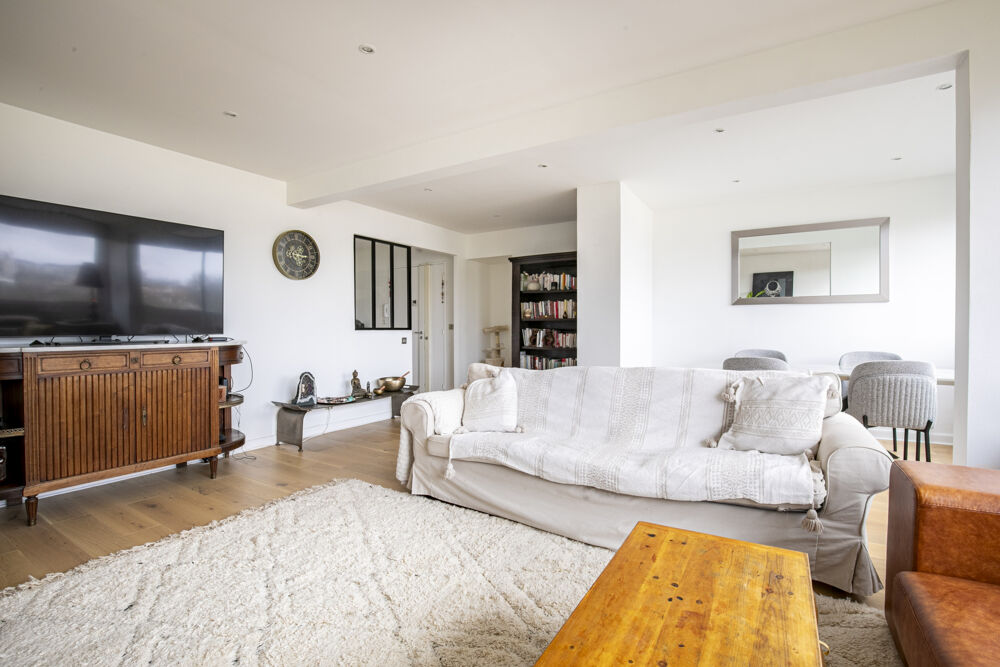 Appartement DERNIER ETAGE 3 chambres Saint Germain