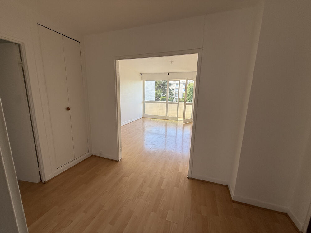 Location Appartement Chambourcy Résidence La Closerie Appartement 3 pièces entièrement rénové 76.11 m2 Chambourcy