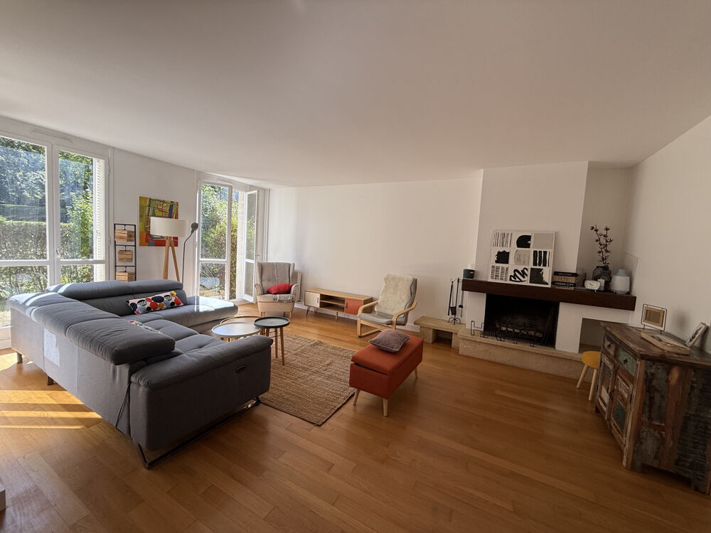 Location Appartement À LOUER MEUBLE   4 PIÈCES 120 M2 AVEC JARDIN PRIVATIF   LOUVECIENNES Louveciennes