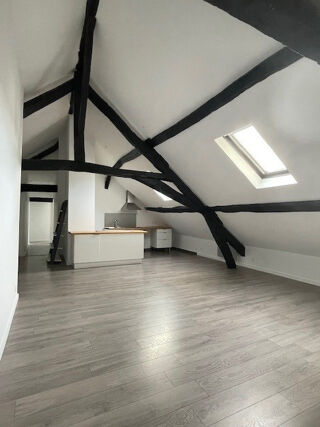  Appartement à louer 3 pièces 66 m²