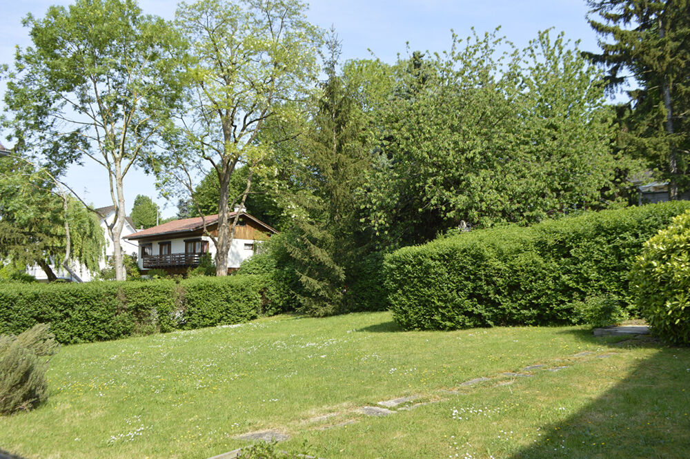 Location Maison Maison 8 pièce(s) 186.50 m2 Le pecq