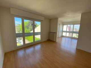  Appartement à louer 4 pièces 78 m²