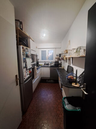  Appartement à louer 3 pièces 80 m²