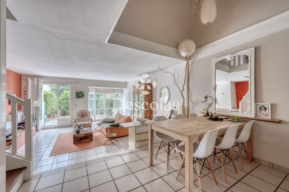 Maison 6 pièces 140 m² · à St Germain en Laye · 140 m² · 755 000 €