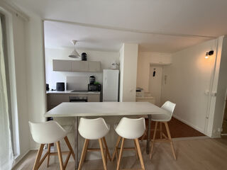  Appartement à louer 3 pièces 52 m²