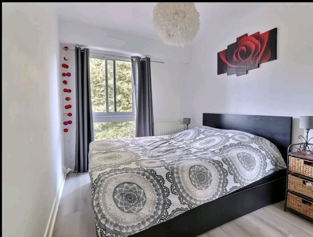 Location Appartement L'Étang-la-Ville   À 4 minutes de la gare de Saint-Nom-la-Bretèche - 3pièces 1343€ C.C L etang la ville
