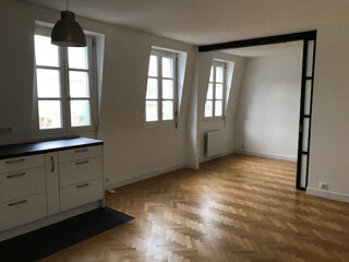  Appartement à louer 3 pièces 55 m²