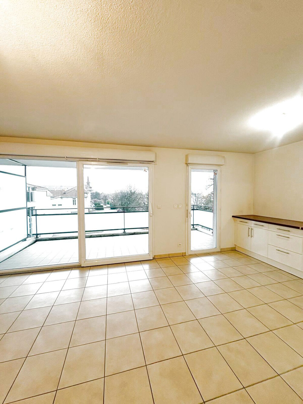 Location Appartement Thonon Ouest proche des Thermes - Type 2 de 54 m2 avec grande terrasse Thonon les bains