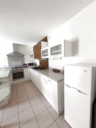  Appartement à louer 3 pièces 58 m²