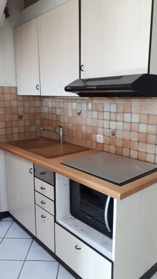  Appartement à louer 3 pièces 47 m²
