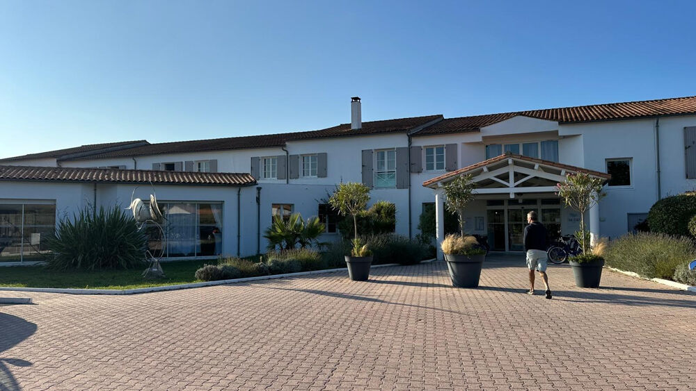 EXCLUSIVITÉ ILE DE RÉ - APPT T1 BIS MEUBLÉ DE 24M2 DANS UNE RÉSIDENCE DE TOURISME POUR INVESTISSEUR