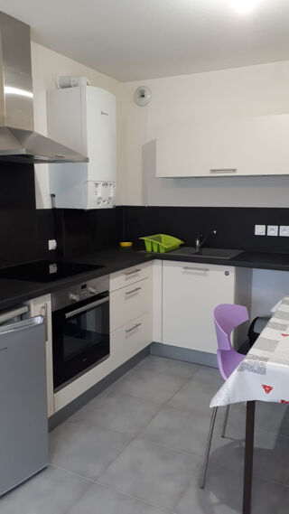  Appartement à louer 1 pièce 28 m²