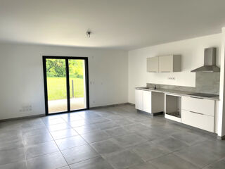  Appartement � louer 4 pi�ces 86 m�