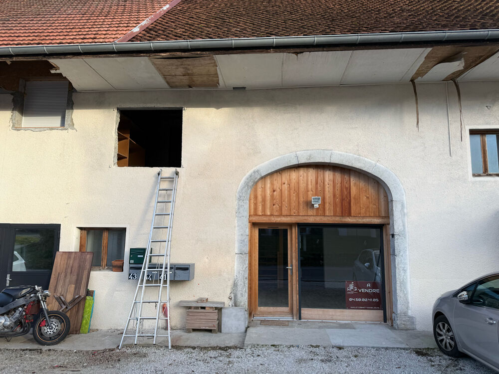 Appartement atypique avec atelier et potentiel dagrandissement 72 m2 hab. + 50 m2 atelier + combles aménage