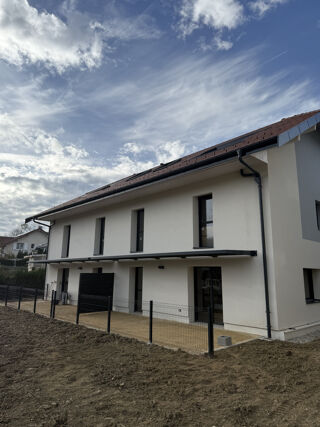  Appartement � louer 4 pi�ces 86 m�