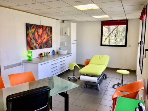 Bureaux 60 m2 avec 2 stationnements privatifs &agrave; louer - cadre professionnel de qualit&eacute; 1200 74600 Annecy