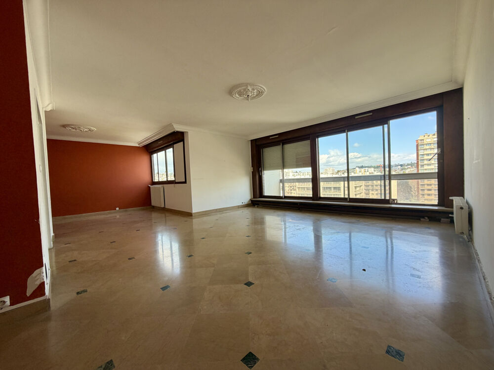 Appartement 4 pièces 112 m² · à St Etienne · 112 m² · 148 000 €