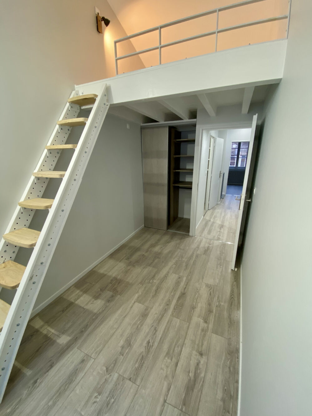 Loft avec patio en hyper centre-ville, calme absolu