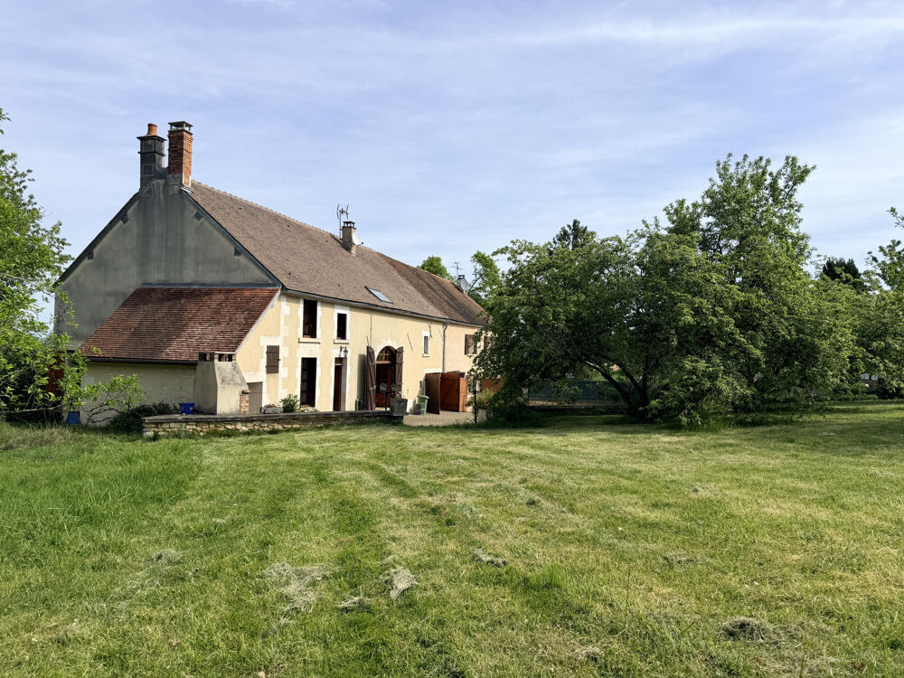 A 9 mn de SAINT SAUVEUR, un hameau de LAINSECQ, charmante maison ancienne avec son jardin, vergers, le tout su