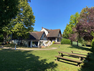  Maison � vendre 9 pi�ces 374 m�