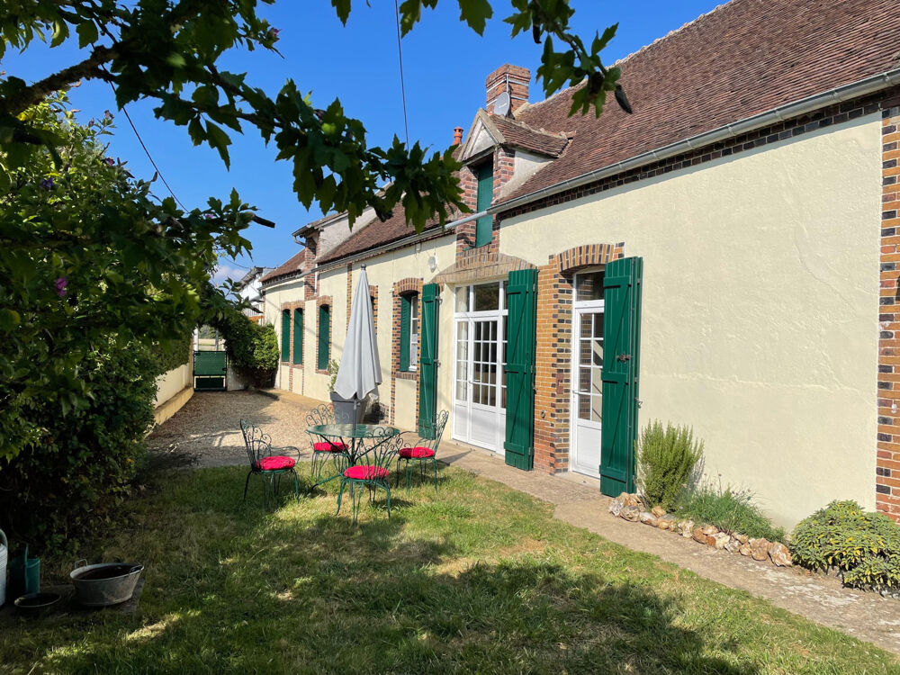 Maison 5 pièces 121 m² · à Les Ormes · 121 m² · 136 000 €