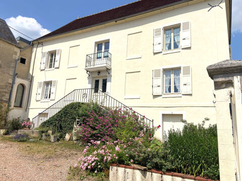   OUANNE 89560, jolie maison Bourgeoise avec ces d�pendances, sa tour, son jardin arbor�, le tout sur un terrain Maison - 7 pi�ce(s) - 215 m�