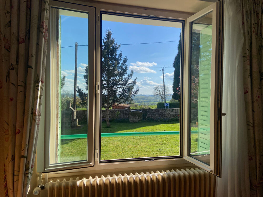 Vente Maison A TOUCY, cette jolie fermette avec potentiel, garage/atelier, bûcher, grand jardin arboré, prairie le tout sur Toucy
