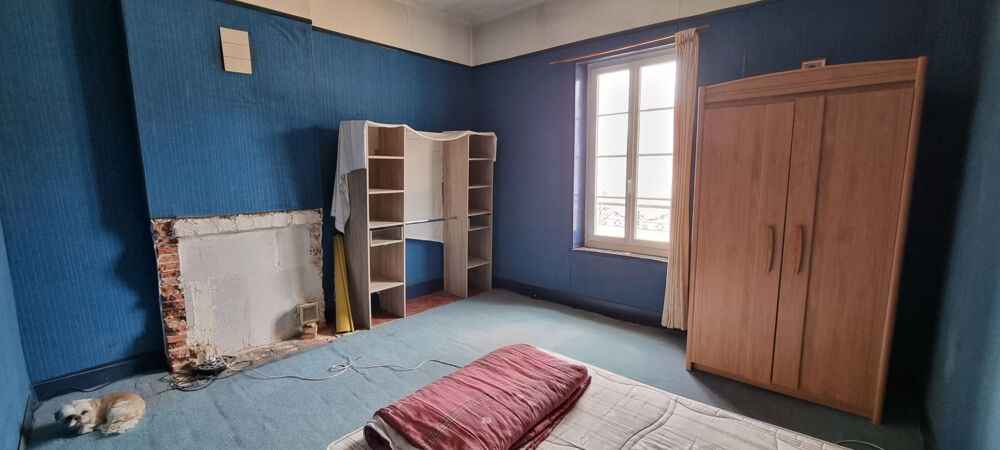Située à Etais la Sauvin, maison de village avec le charme de l'ancien.