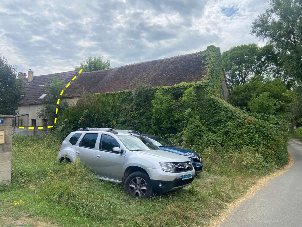 TREIGNY, Longère à rénover en totalité à saisir !!!