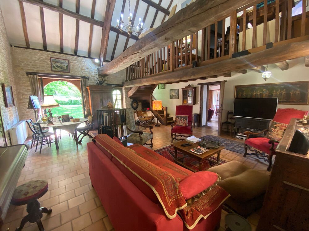 Vente Maison Vous serez séduit par cette Longère et sa maison d'amis de 246 m2, poutres, tomettes et pierres apparentes, so Toucy