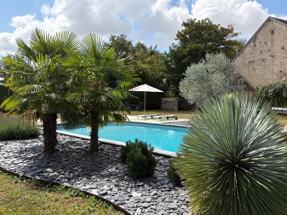Vente Maison A seulement 2h de Paris (via A6 ou A77), de couvrez cette charmante longe re du XIXe sie cle, sa piscine ... Druyes les belles fontaines