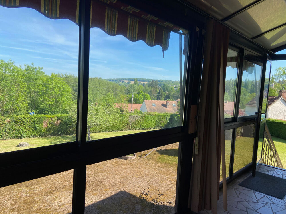 Vente Maison A TOUCY, Maison de 63 m2, lumineuse, surélevée d'un sous-sol total de 42 m2, grand garage de 34 m2 idéal cam Toucy