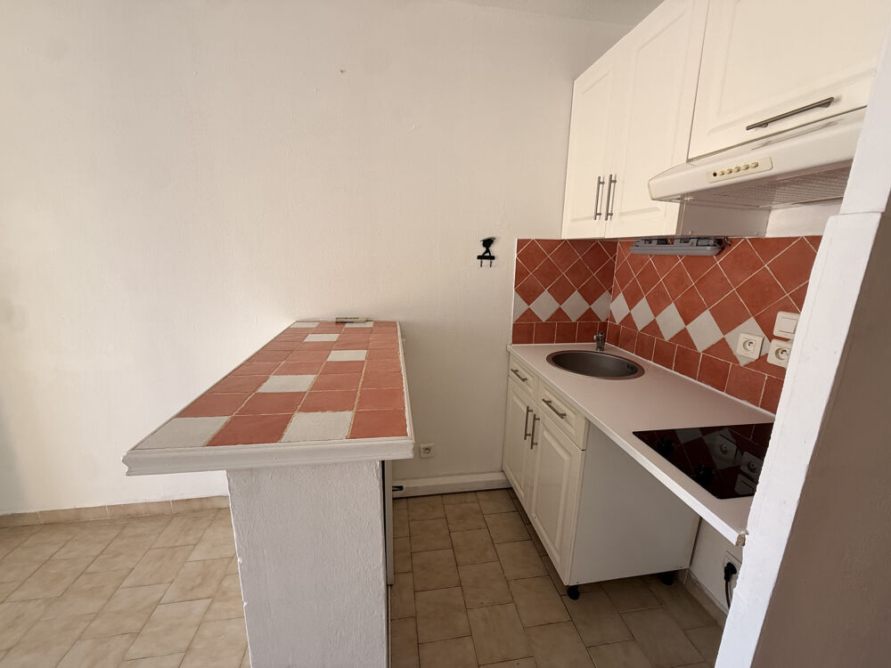 Vente Appartement Studio avec parking dans une résidence avec piscine Sanary sur mer