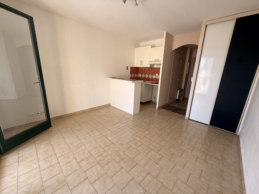 Vente Appartement Studio avec parking dans une résidence avec piscine Sanary sur mer