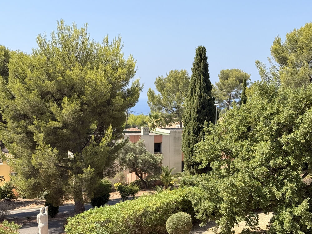 Vente Appartement Appartement T3 de 68 m2 à Bandol   Quartier Le Roustagnan Bandol